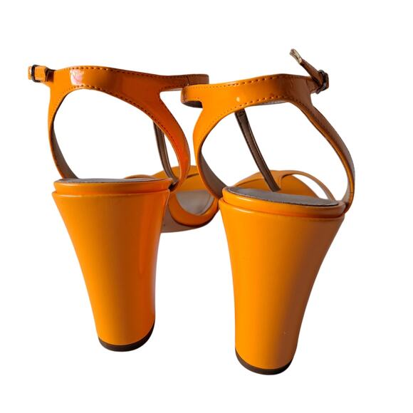 NWB Marc Fisher Toria Patent T-Strap Heeled Sandals Hot Orange Womens Size 10 - Picture 3 of 13